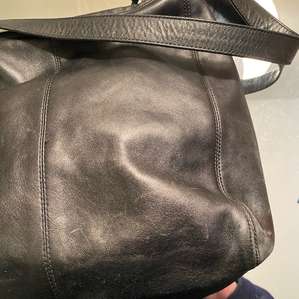 Chanel Rare tasteful understated embossed bag with tortoise shell accent. - Picture 15 of 15
